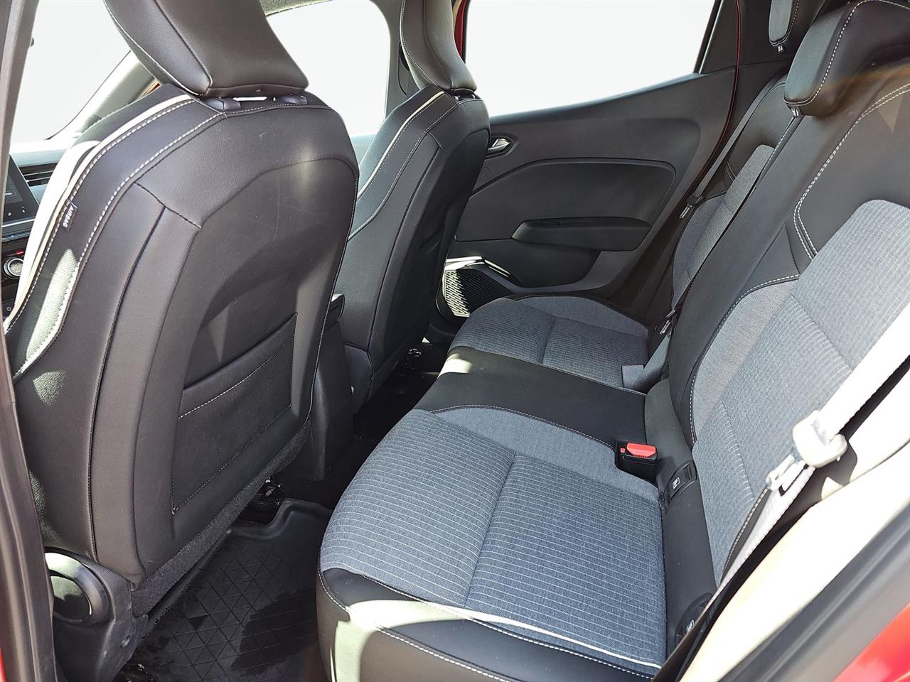 Renault CLIO Clio 1.0 TCe Techno LPG 2025