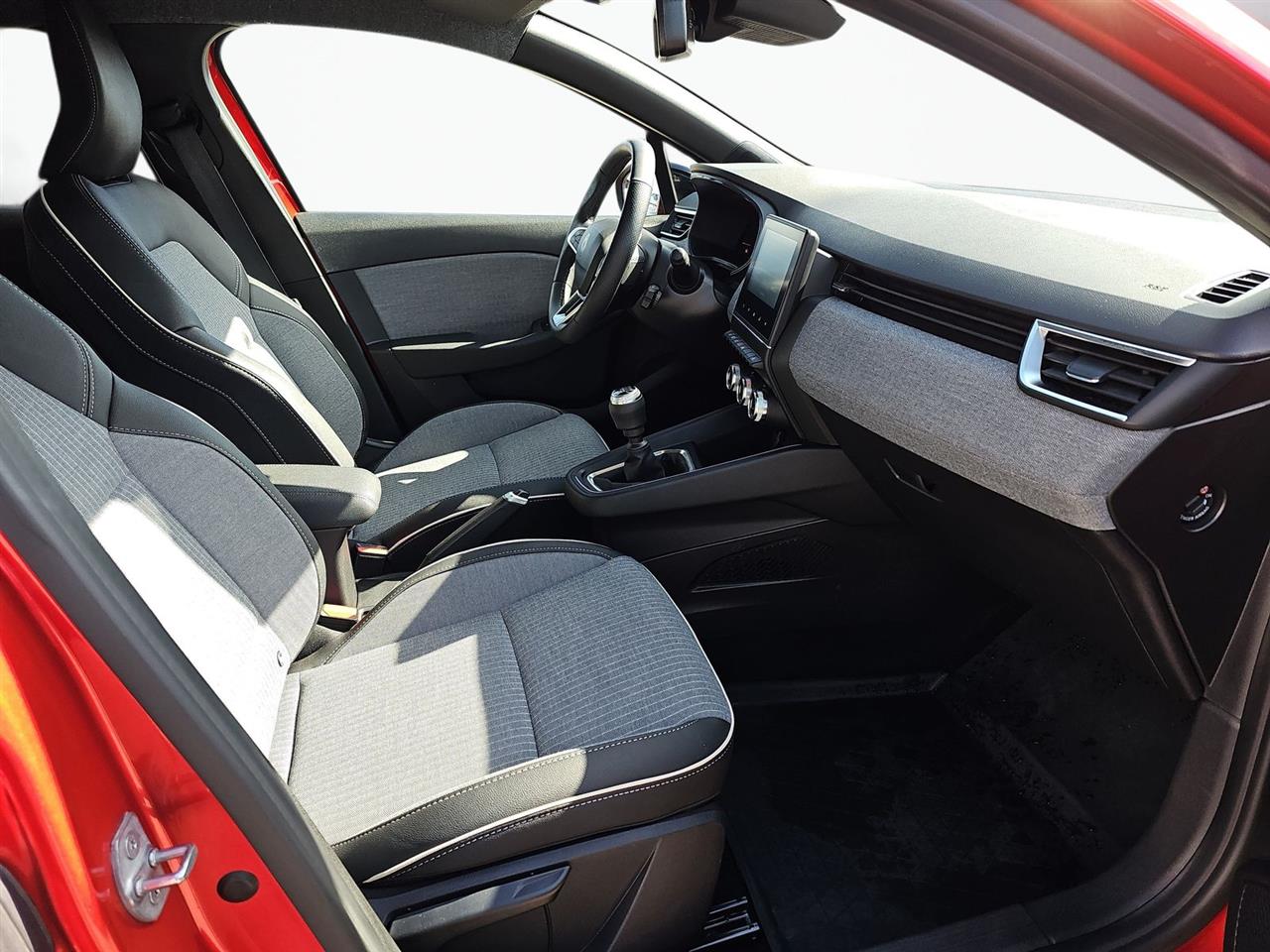 Renault CLIO Clio 1.0 TCe Techno LPG 2025