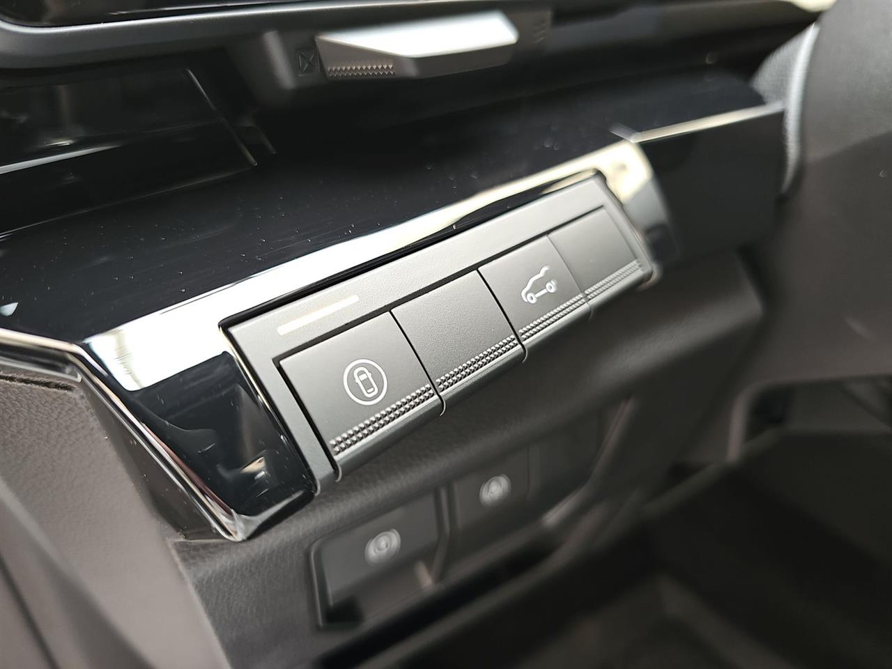 Renault AUSTRAL Austral 1.2 E-Tech Full Hybrid 200 Iconic MMT 2025