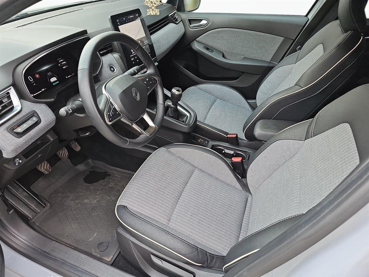 Renault CLIO Clio 1.0 TCe Techno LPG 2024