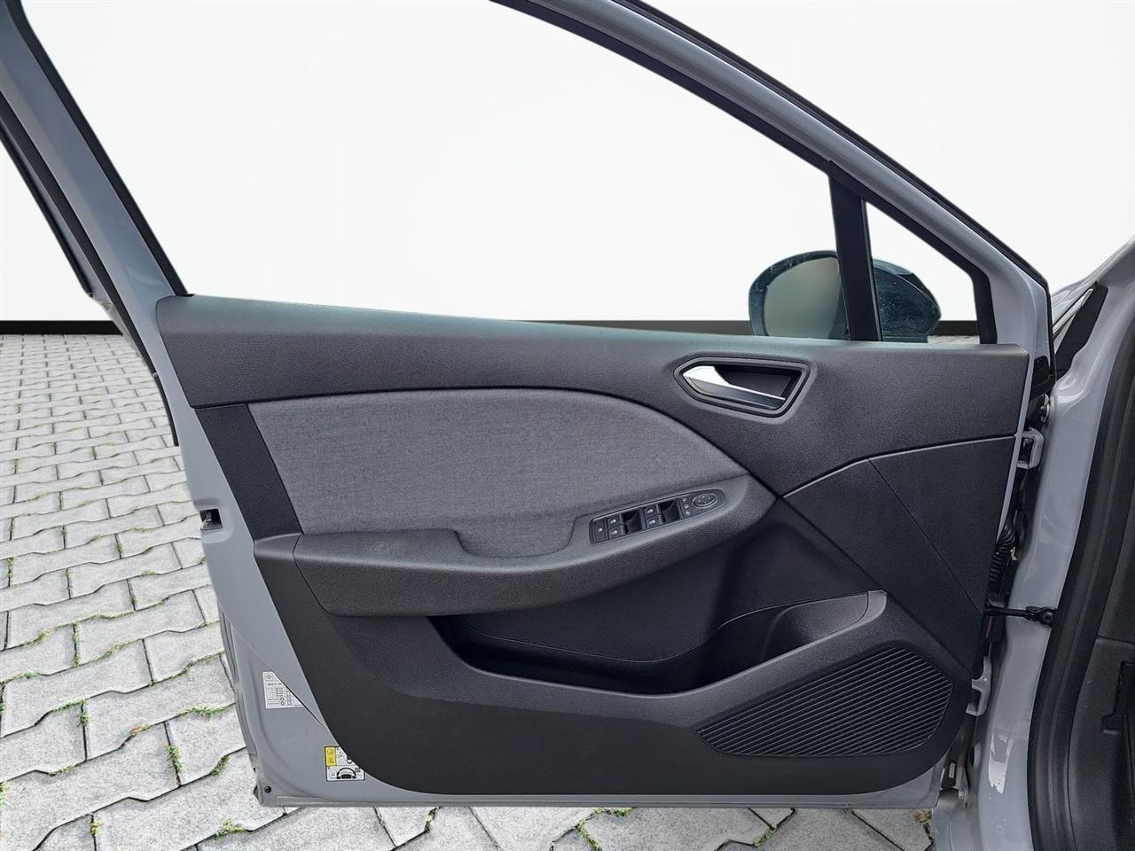 Renault CLIO Clio 1.0 TCe Techno LPG 2024