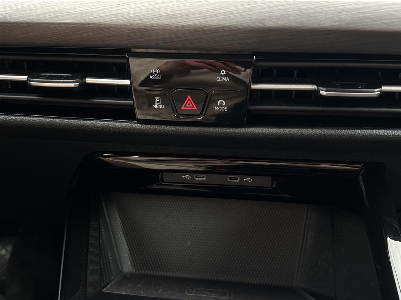 Volkswagen GOLF Golf VIII 1.5 eTSI EVO Style DSG 2023