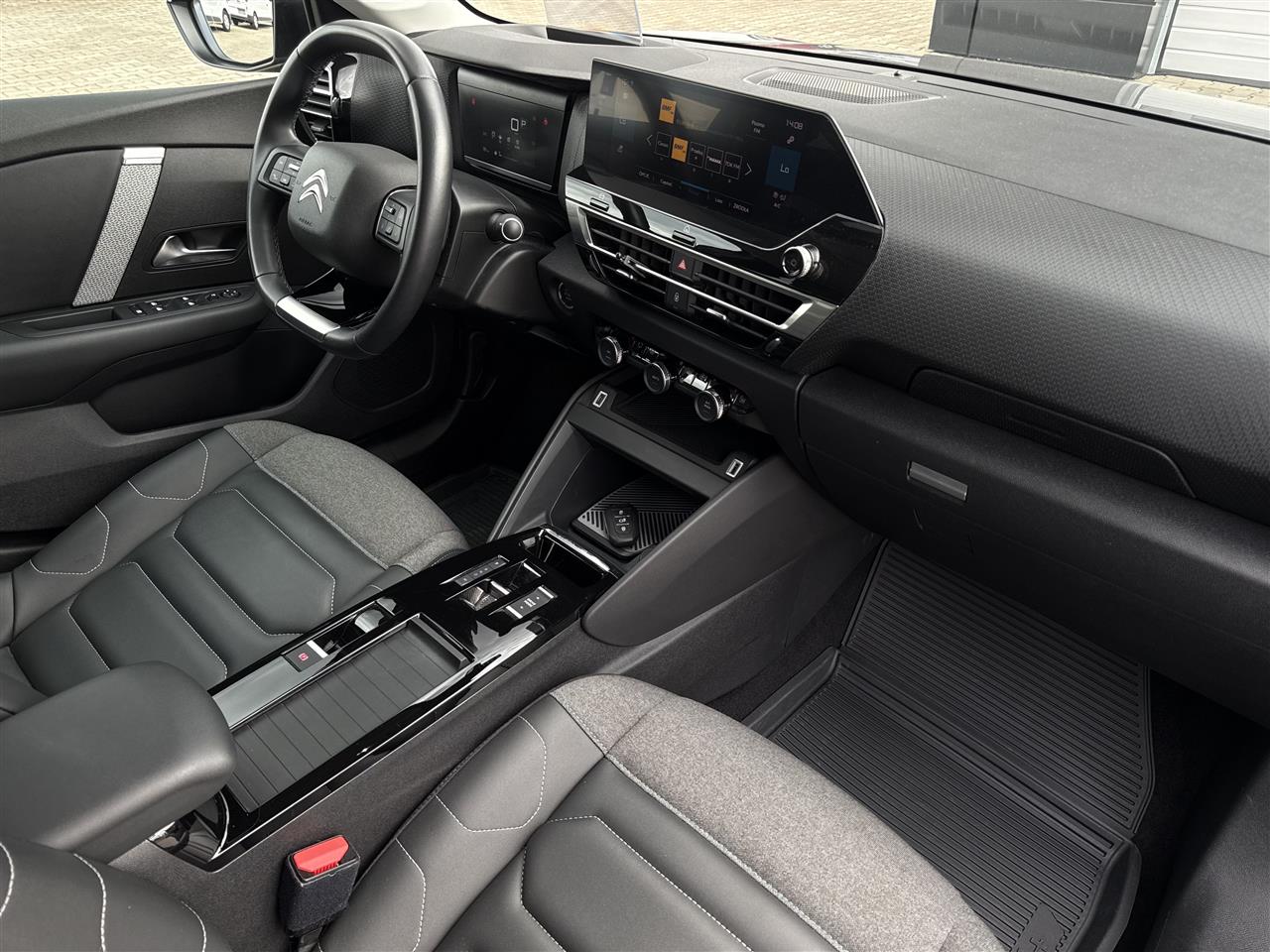 Citroen C4 C4 1.2 PureTech Shine S&S EAT8 2021