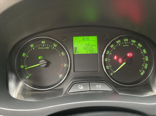 Skoda FABIA Fabia 1.4 16V Active Plus 2014