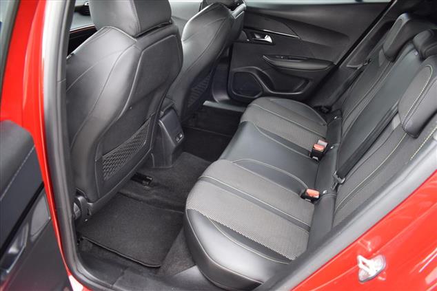 Peugeot 2008 2008 PureTech 130 GT S&S EAT8 2024