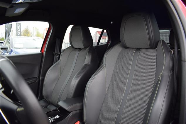 Peugeot 2008 2008 PureTech 130 GT S&S EAT8 2024
