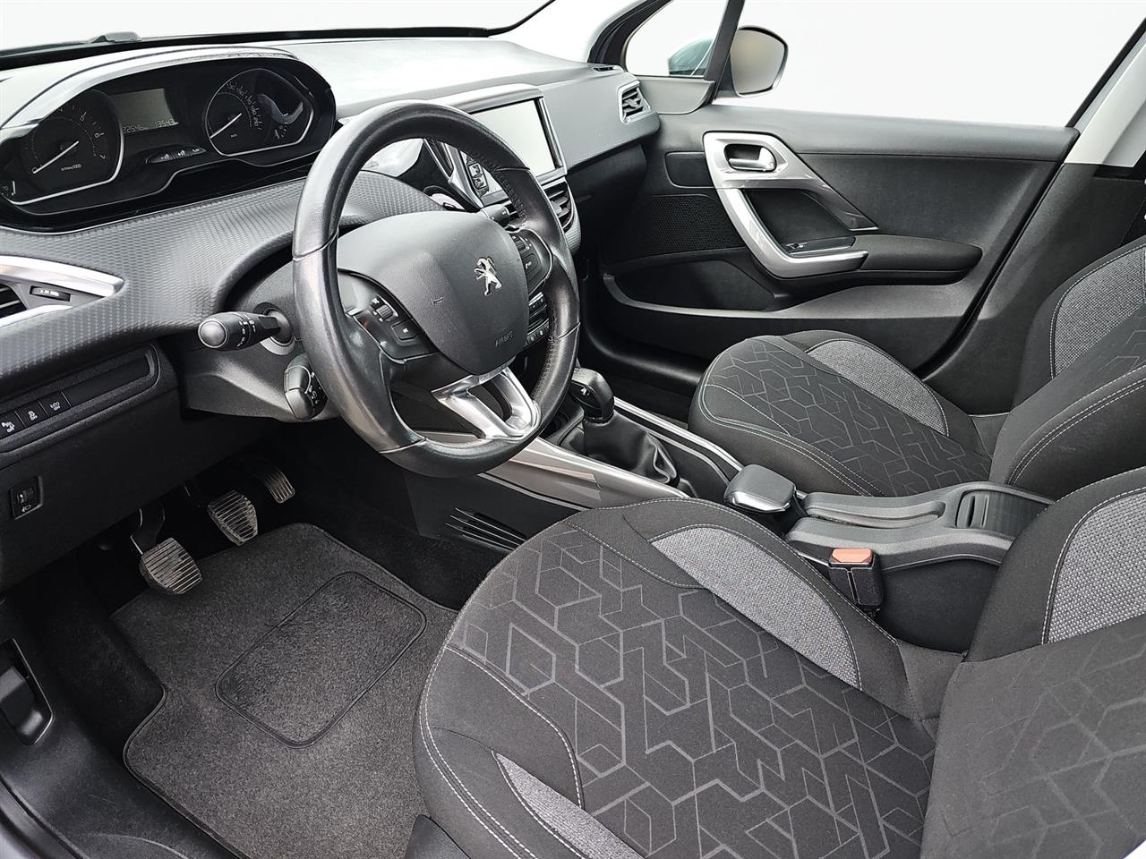 Peugeot 2008 2008 1.2 Pure Tech Active S&S 2016