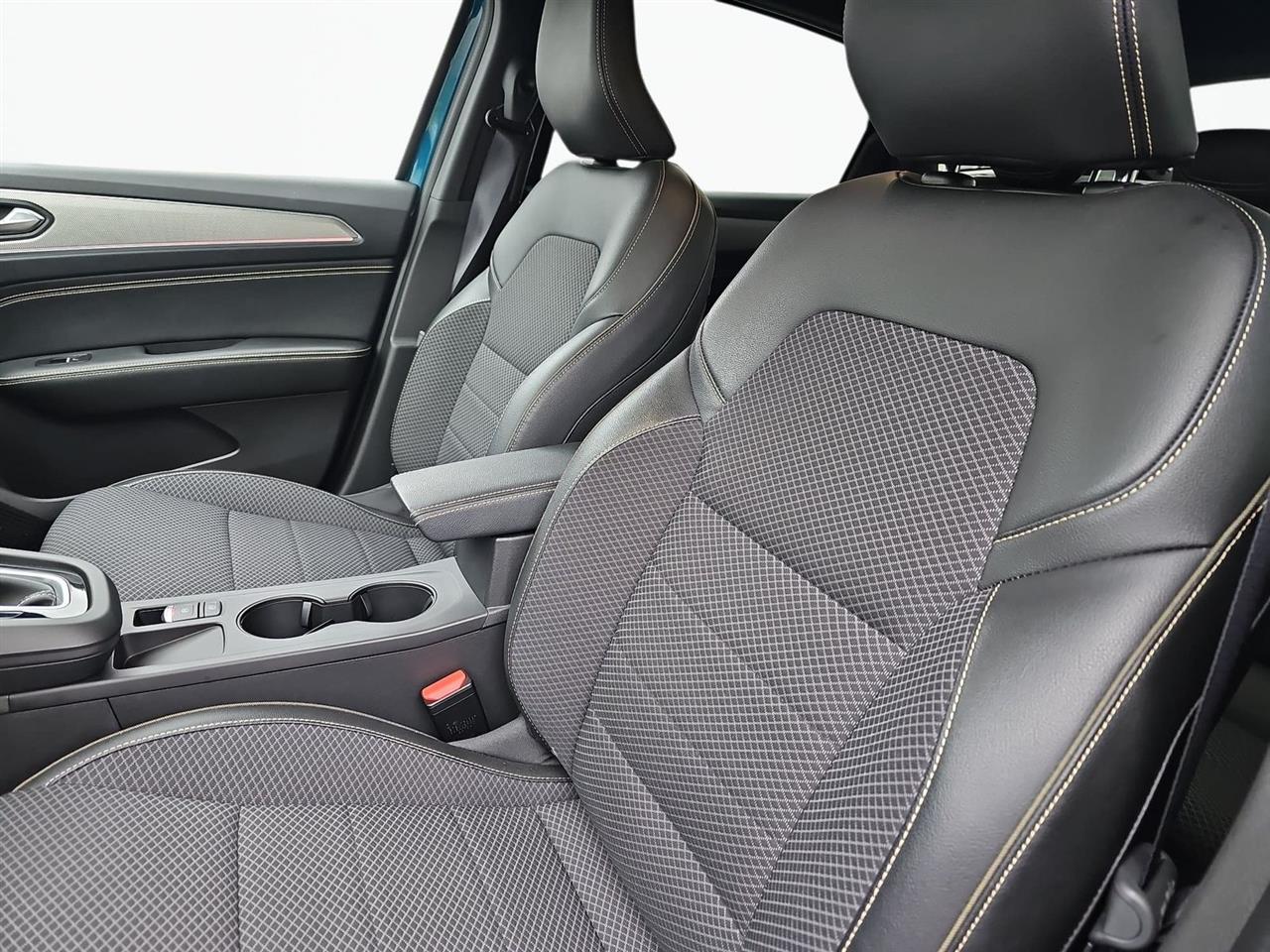 Renault ARKANA Arkana 1.3 TCe mHEV Techno EDC 2025