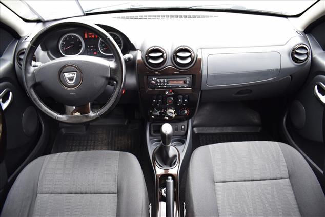 Dacia DUSTER Duster 1.6 Laureate 2010