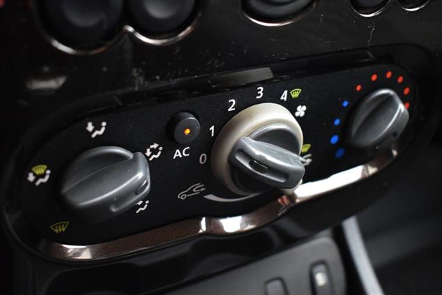 Dacia DUSTER Duster 1.6 Laureate 2010
