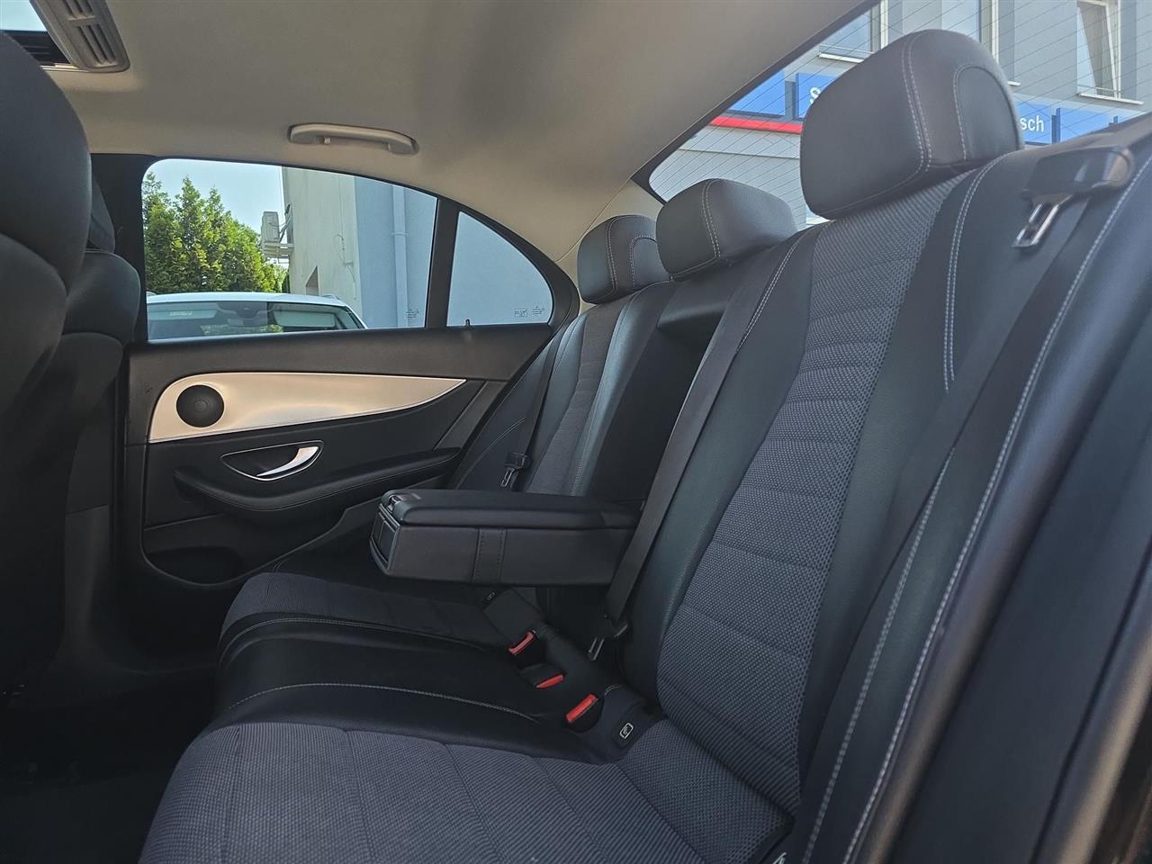 Mercedes-benz E KLASA E 220 d 9G-TRONIC 2018