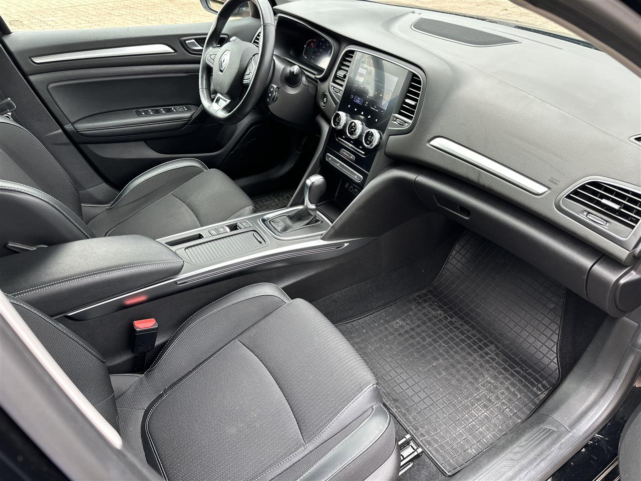 Renault MEGANE Megane 1.3 TCe Intens EDC 2022