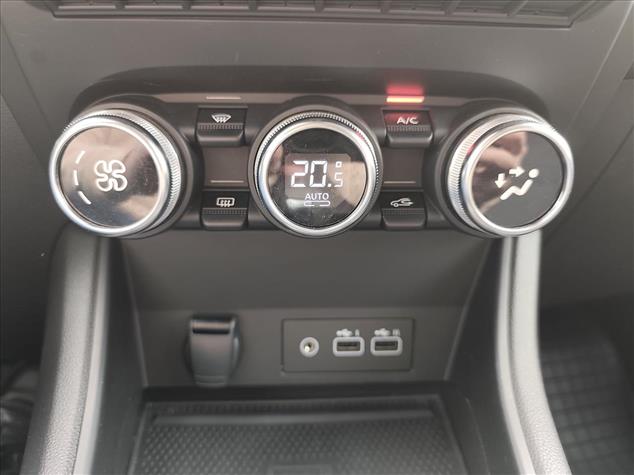 Renault CAPTUR Captur 1.3 TCe mHEV Techno EDC 2024