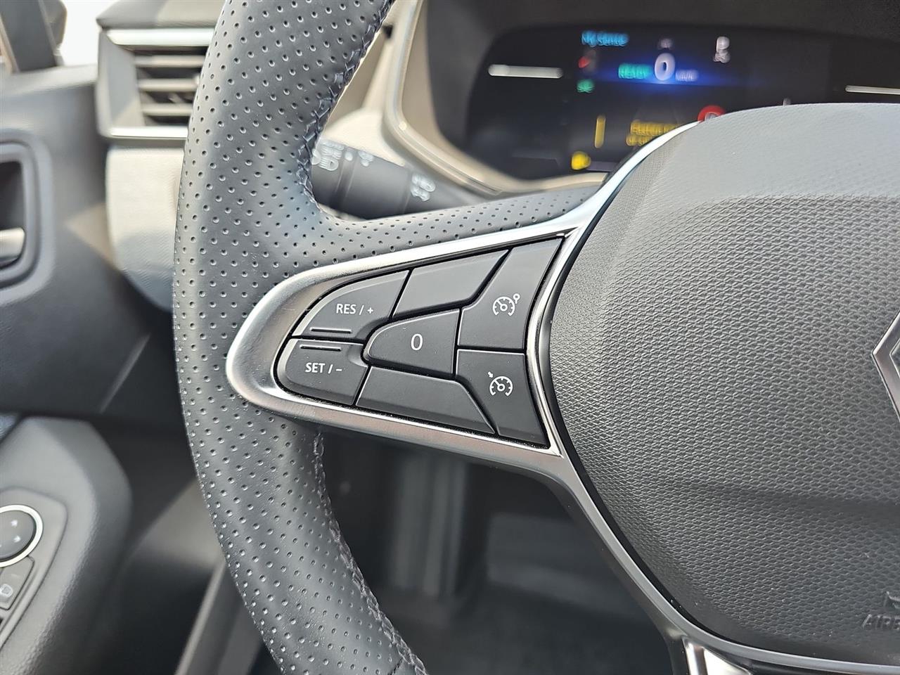 Renault CLIO Clio 1.6 E-TECH Full Hybrid 145 Techno 2025