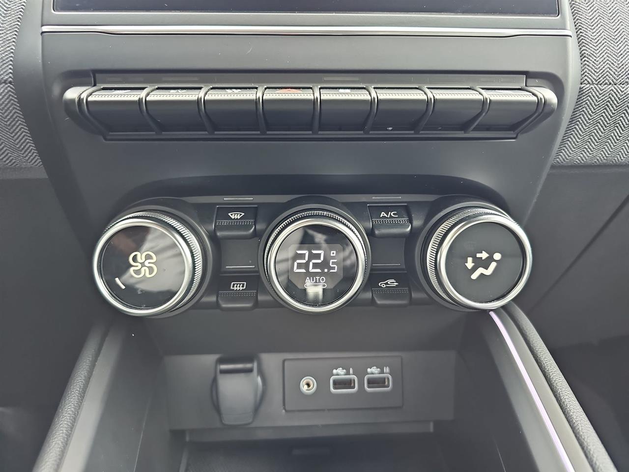 Renault CLIO Clio 1.6 E-TECH Full Hybrid 145 Techno 2025