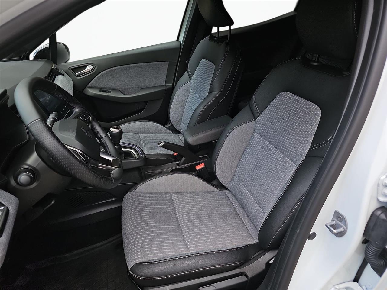 Renault CLIO Clio 1.0 TCe Techno LPG 2025