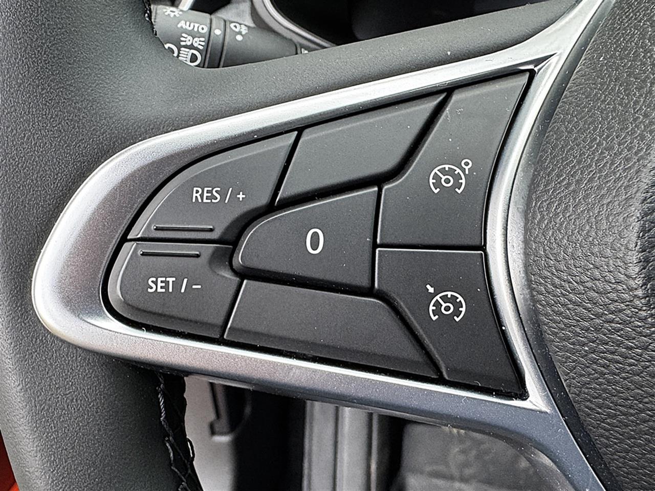 Renault CLIO Clio 1.0 TCe Evolution 2024