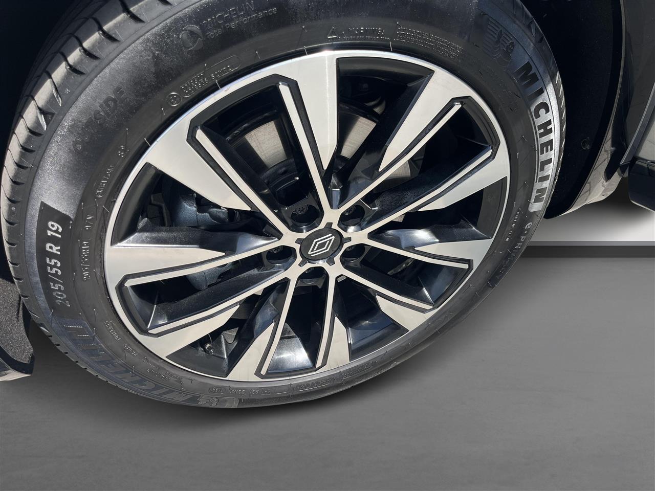 Renault AUSTRAL Austral 1.2 E-Tech Full Hybrid 200 Techno MMT 2025