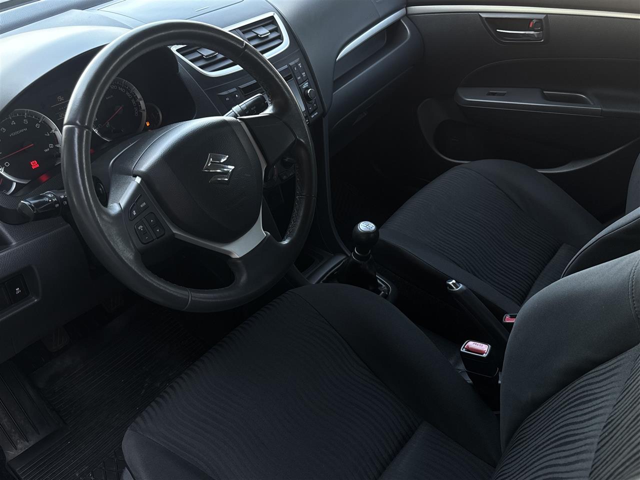 Suzuki SWIFT Swift 1.2 Comfort 2010