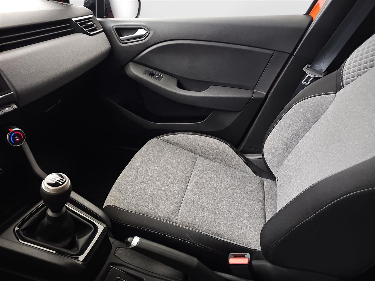 Renault CLIO Clio 1.0 TCe Evolution 2024