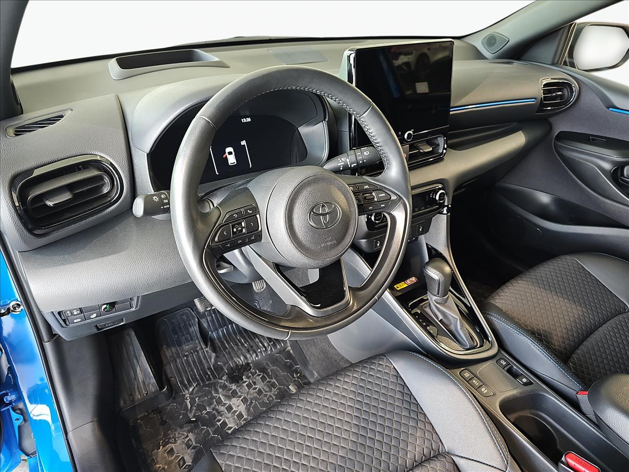 Toyota YARIS Yaris Hybrid 1.5 Executive 2024