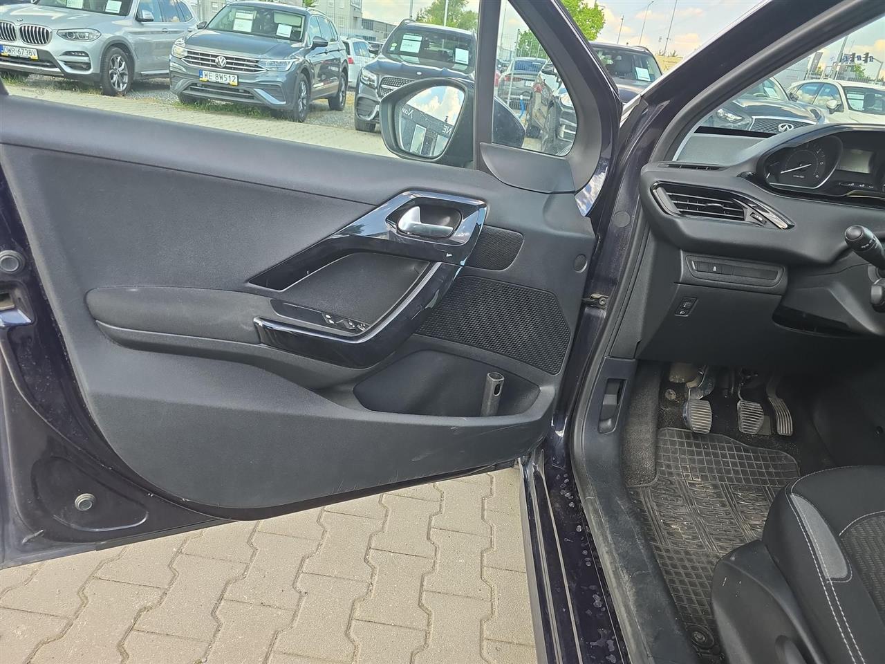 Peugeot 208 208 1.6 BlueHDi Active 2016