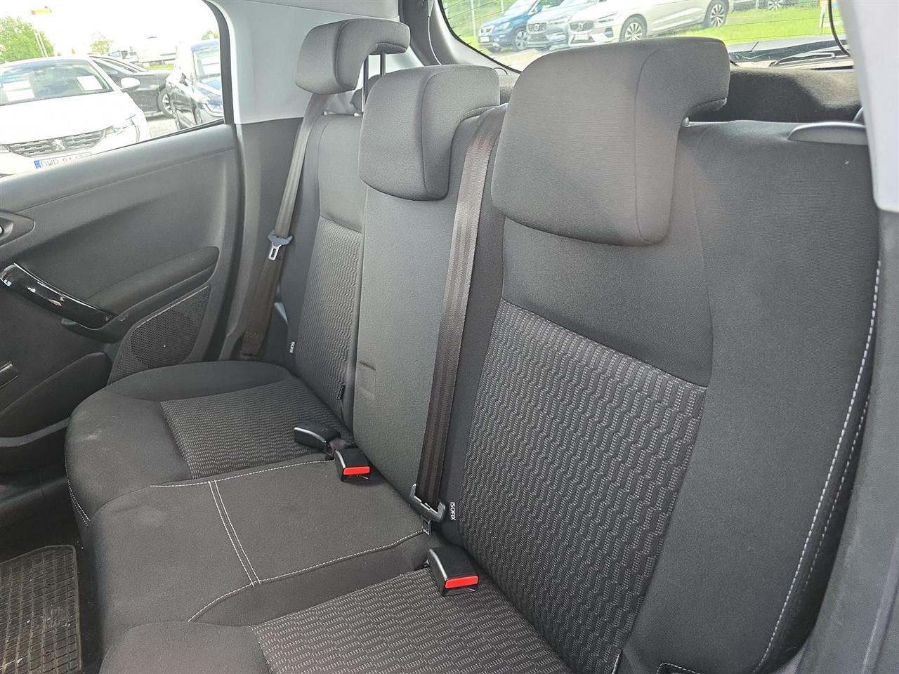 Peugeot 208 208 1.6 BlueHDi Active 2016