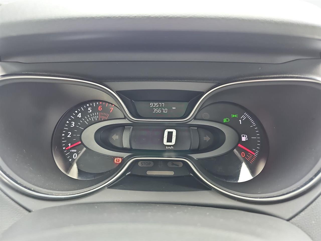 Renault CAPTUR Captur 1.2 Energy TCe Limited 2017