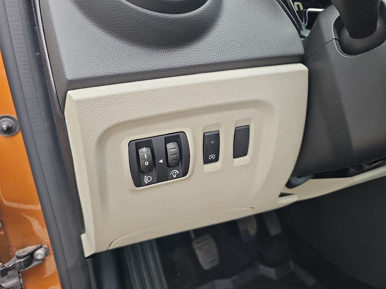 Renault CAPTUR Captur 1.2 Energy TCe Limited 2017