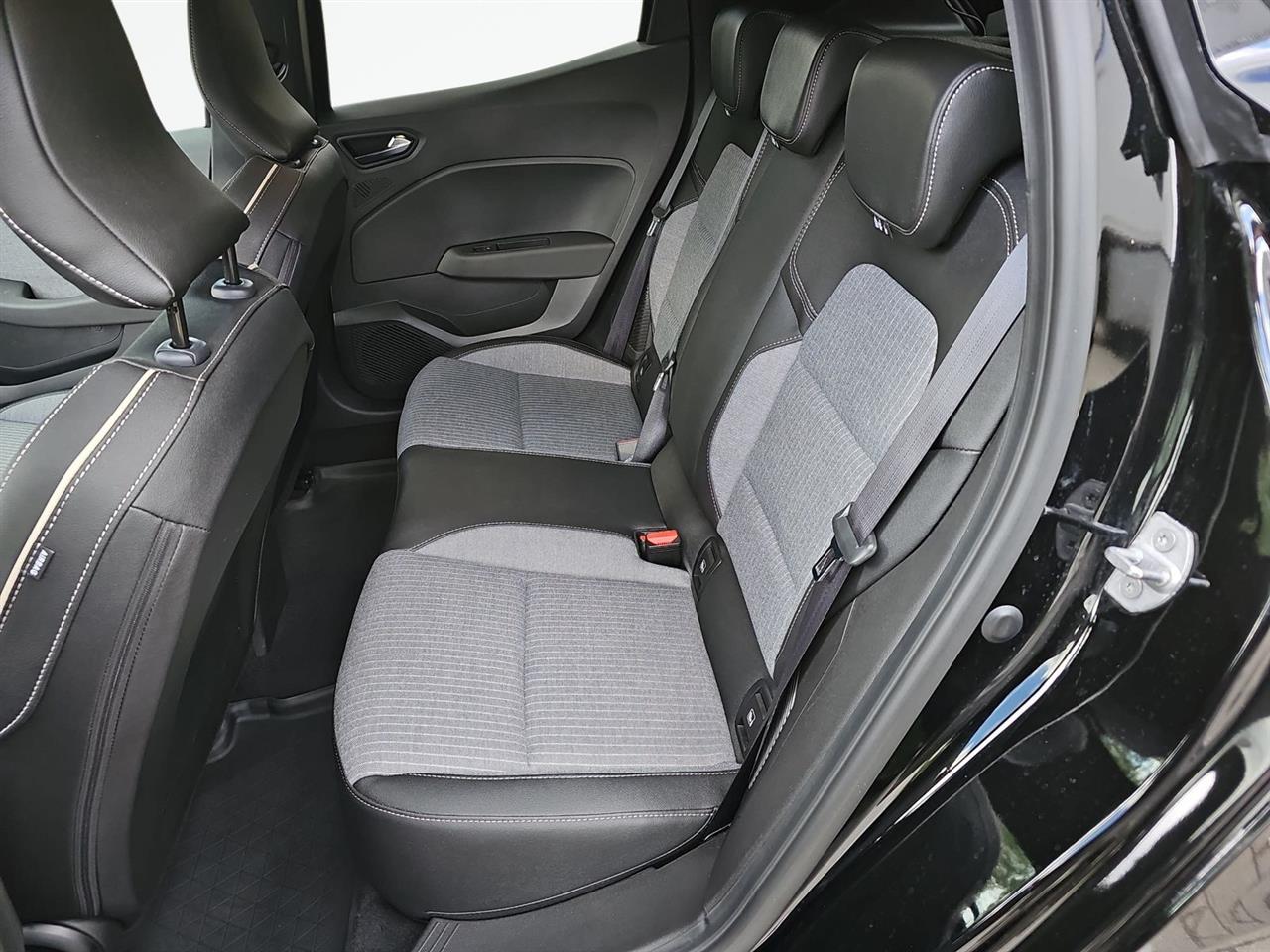Renault CLIO Clio 1.6 E-TECH Full Hybrid 145 Techno 2025
