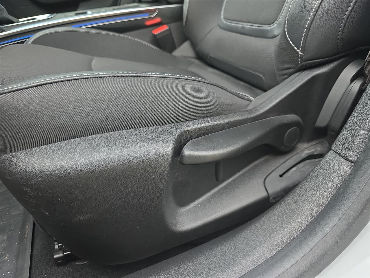 Renault MEGANE Megane 1.3 TCe Techno EDC 2024