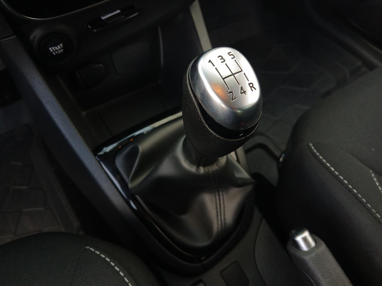 Renault CLIO Clio 0.9 TCe Limited 2019