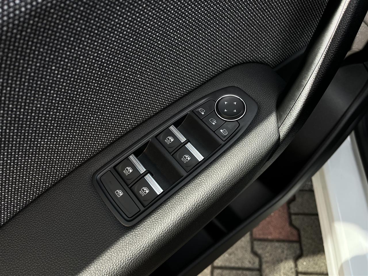 Renault CAPTUR Captur 1.3 TCe mHEV Techno EDC 2025
