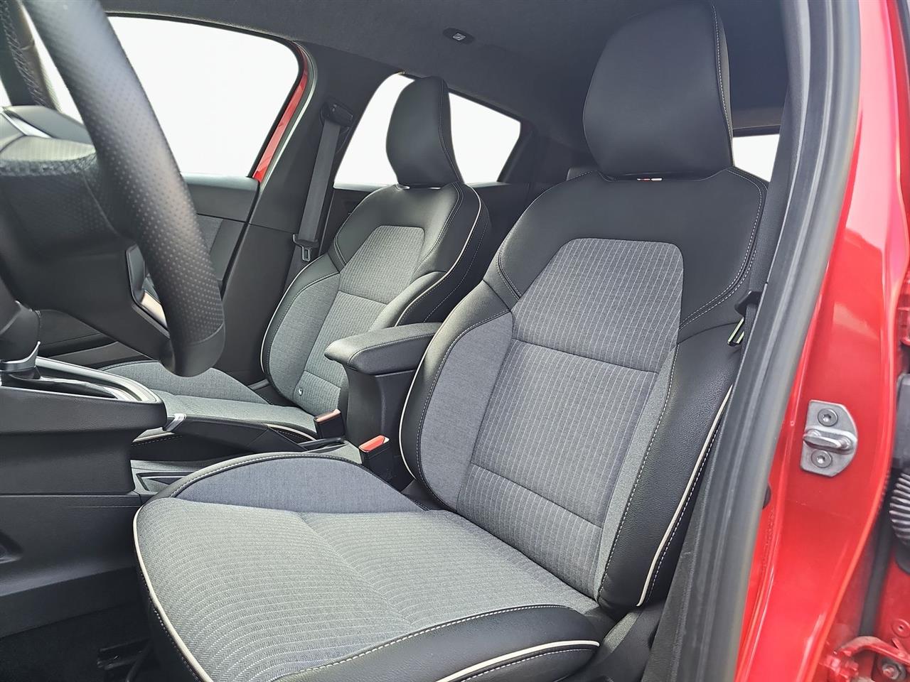 Renault CLIO Clio 1.6 E-TECH Full Hybrid 145 Techno 2025