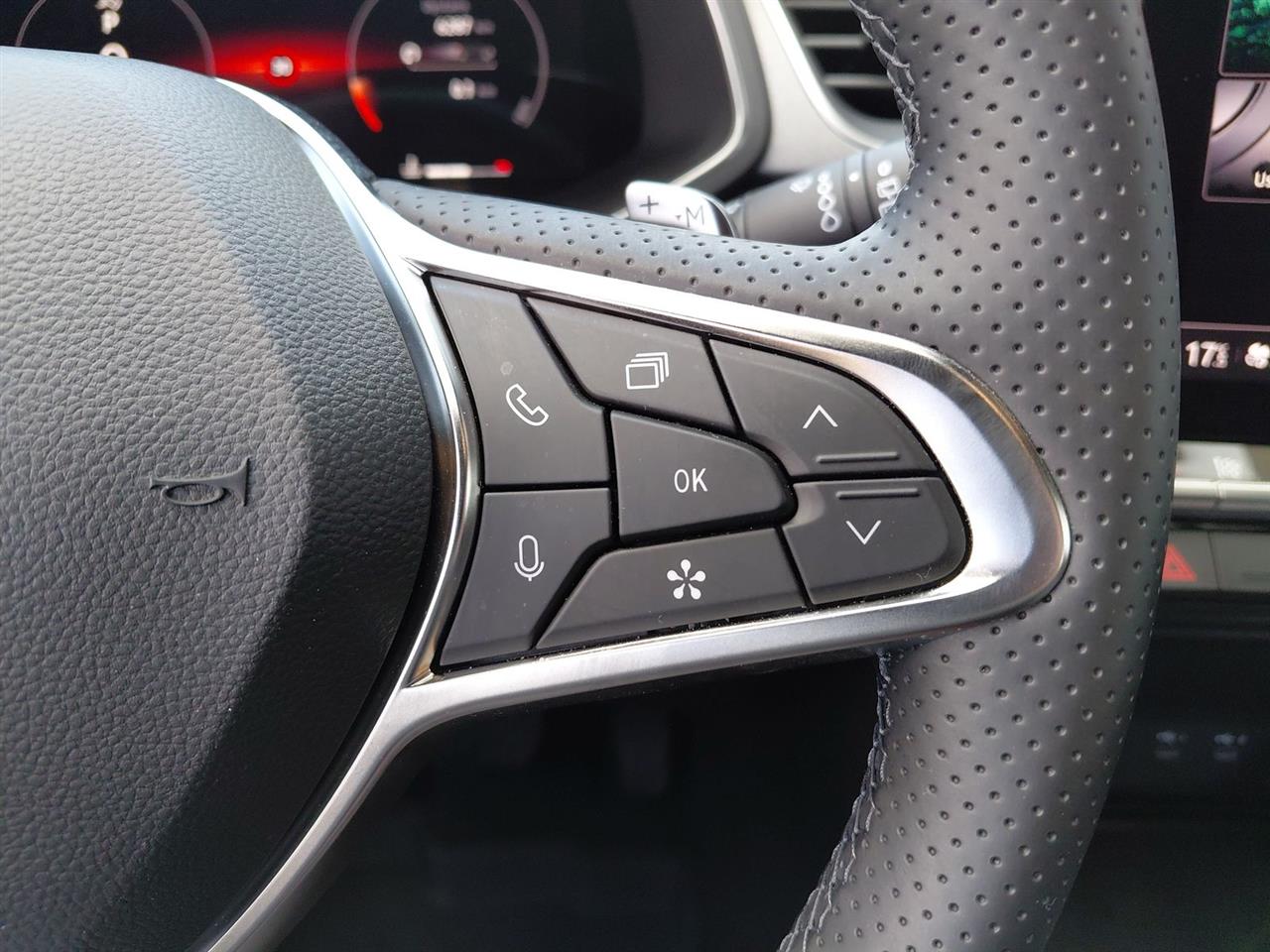 Renault CAPTUR Captur 1.3 TCe mHEV Techno EDC 2024