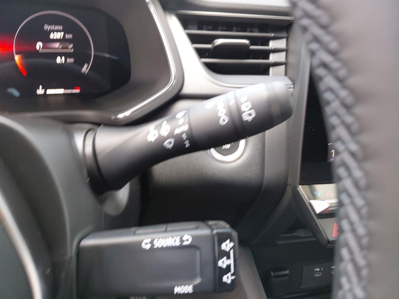 Renault CAPTUR Captur 1.3 TCe mHEV Techno EDC 2024