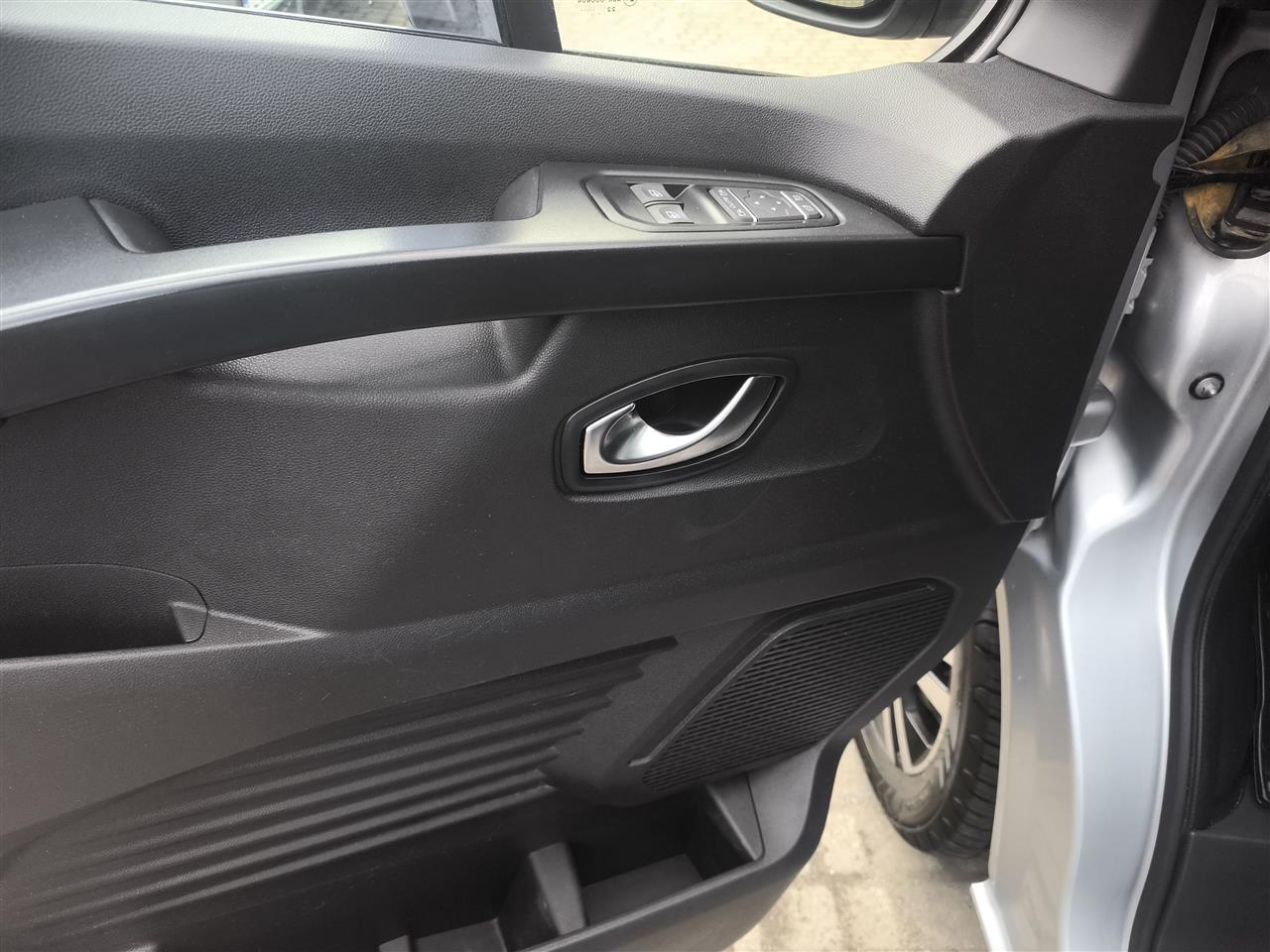 Renault TRAFIC SPACECLASS Trafic SpaceClass 2.0 dCi Escapade 2022