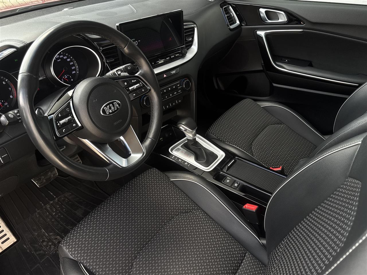 Kia CEE'D Ceed 1.5 T-GDI Business Line Plus DCT 2021
