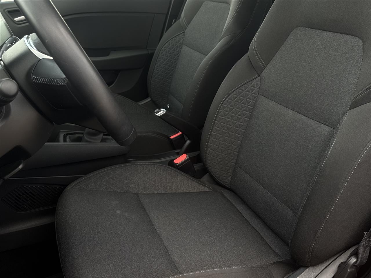 Renault CLIO Clio 1.0 TCe Equilibre 2023