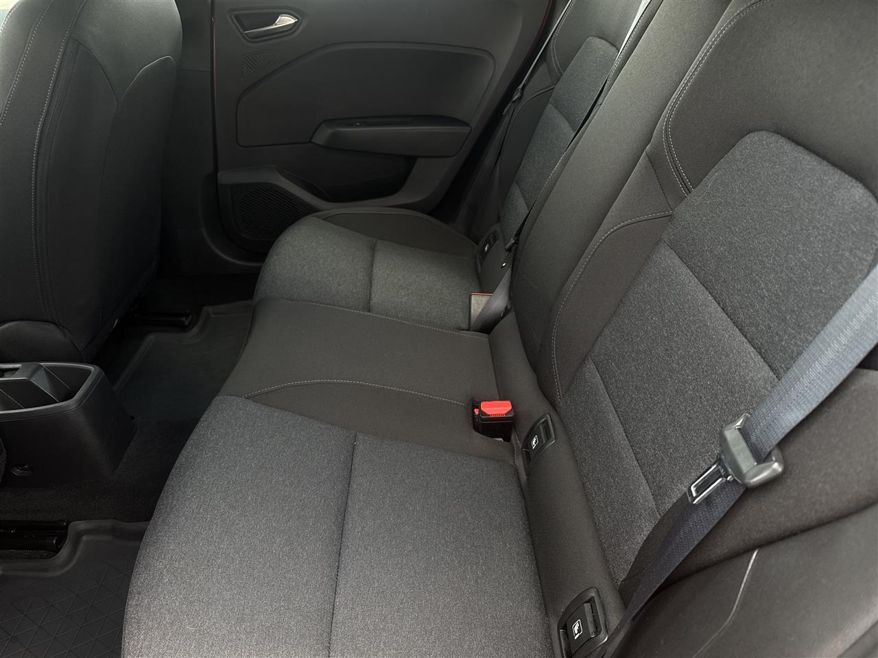 Renault CLIO Clio 1.0 TCe Equilibre 2023