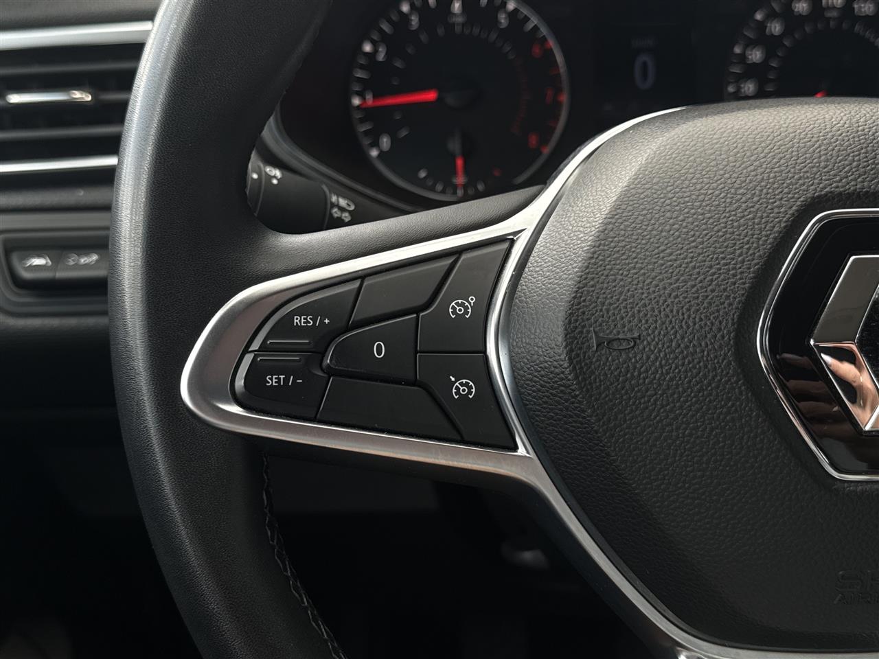 Renault CLIO Clio 1.0 TCe Equilibre 2023