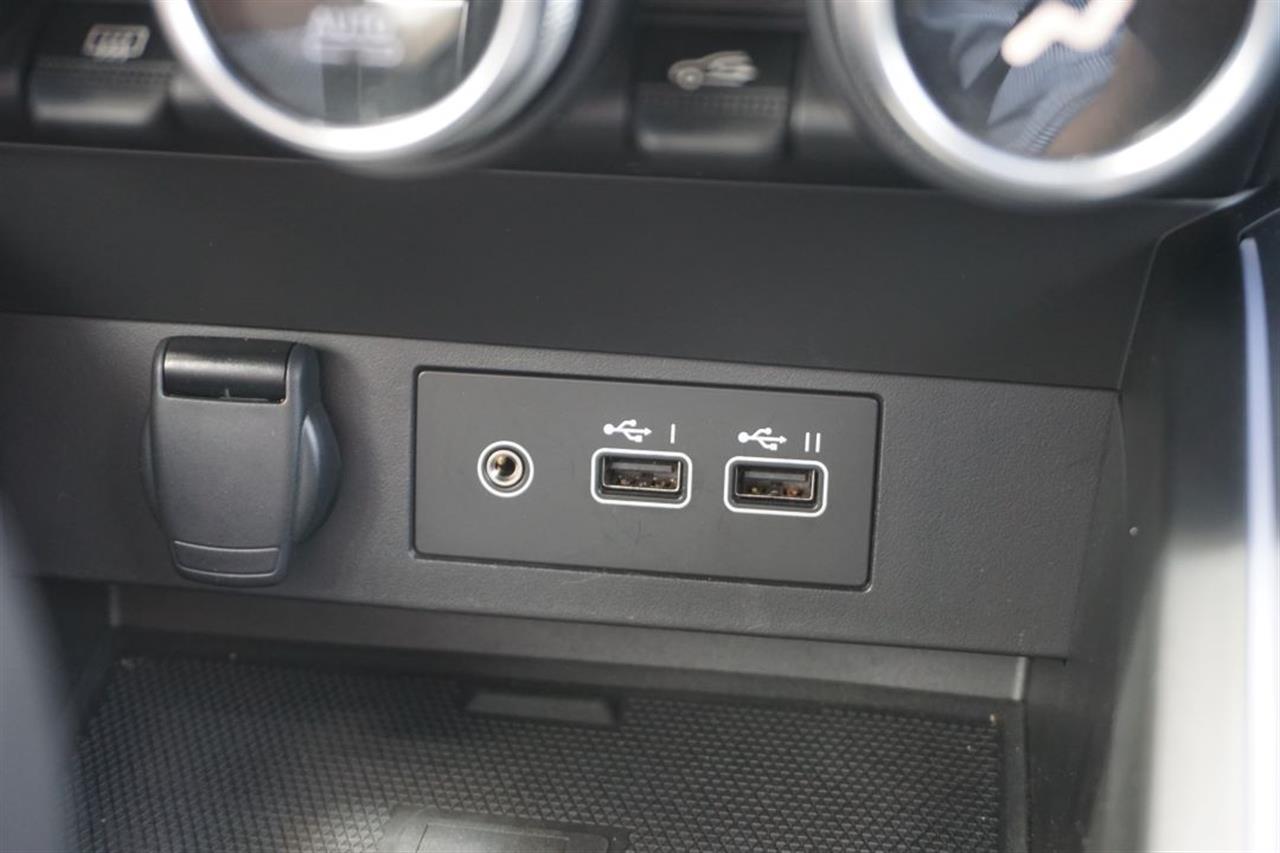 Renault CLIO Clio 1.6 E-TECH Full Hybrid 145 Techno 2025
