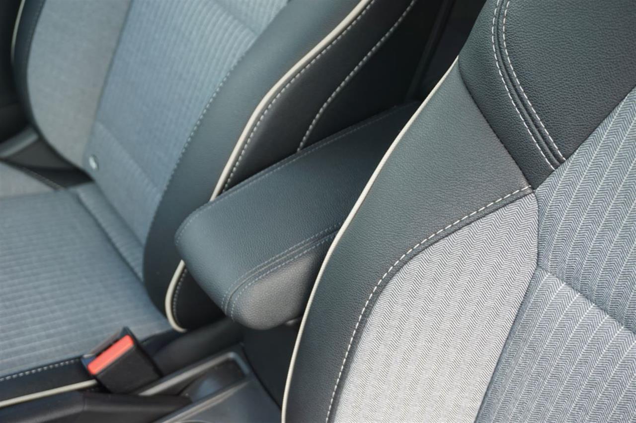 Renault CLIO Clio 1.6 E-TECH Full Hybrid 145 Techno 2025