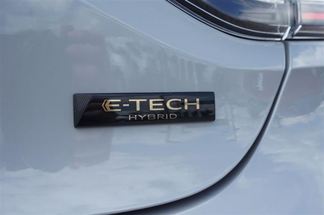 Renault CLIO Clio 1.6 E-TECH Full Hybrid 145 Techno 2025