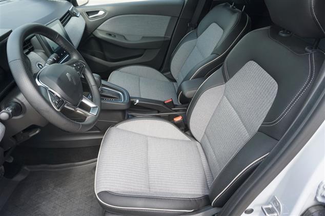 Renault CLIO Clio 1.6 E-TECH Full Hybrid 145 Techno 2025