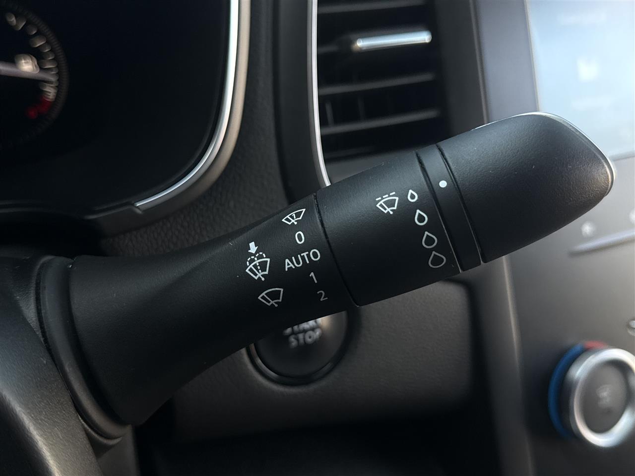 Renault MEGANE Megane 1.6 SCe Limited 2018