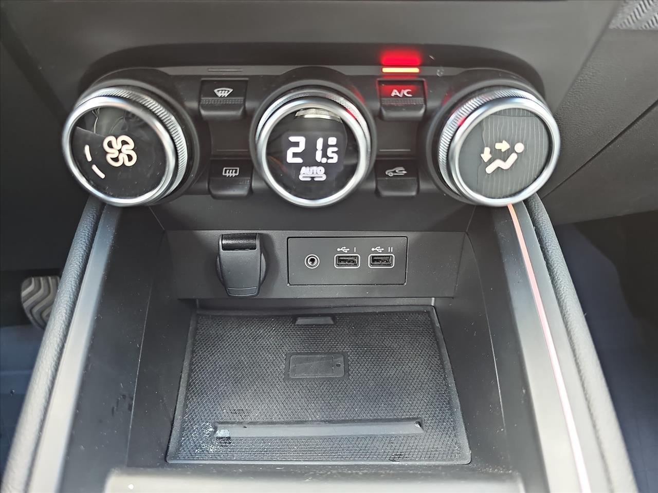Renault CLIO Clio 1.0 TCe Techno 2024
