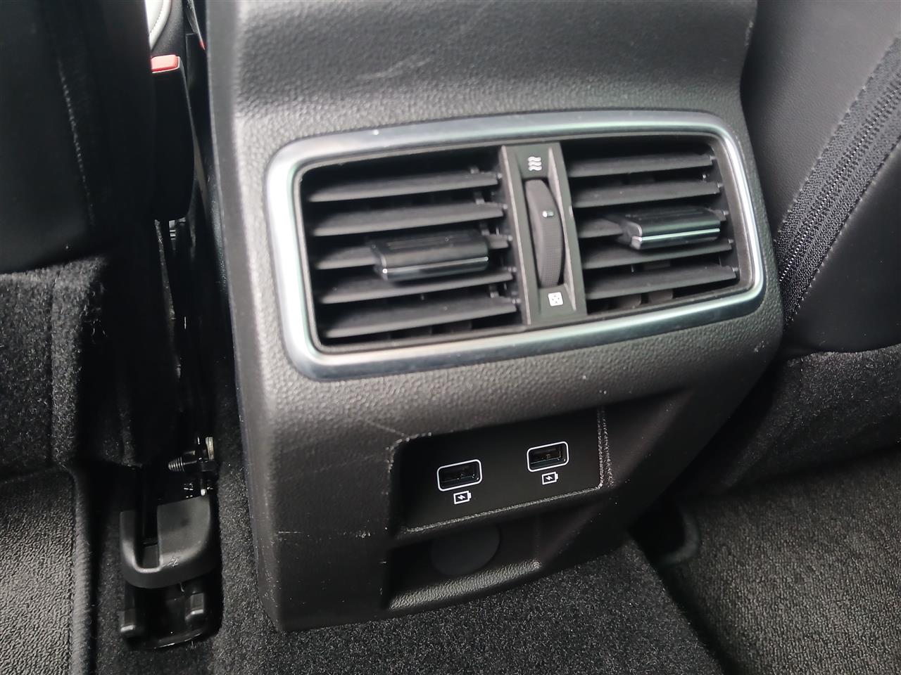 Renault MEGANE Megane 1.3 TCe FAP Techno EDC 2022
