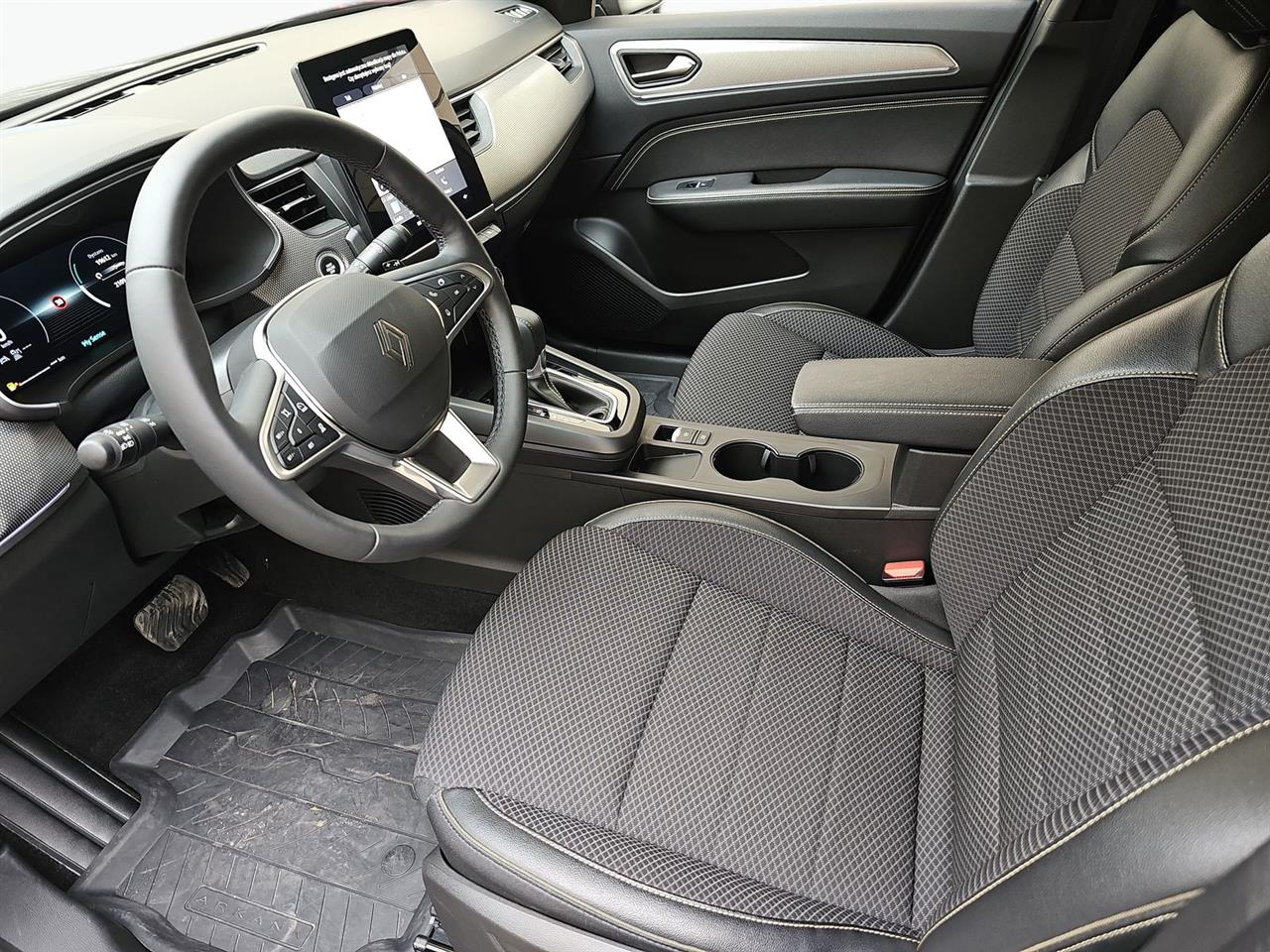 Renault ARKANA Arkana 1.3 TCe mHEV Techno EDC 2025