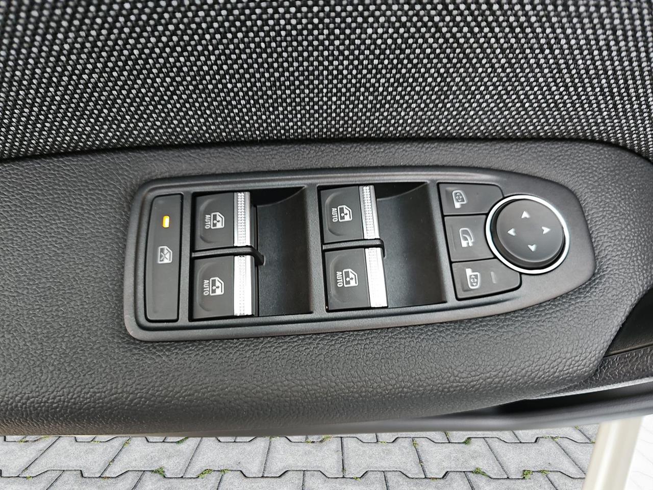 Renault CAPTUR Captur 1.3 TCe mHEV Techno EDC 2025